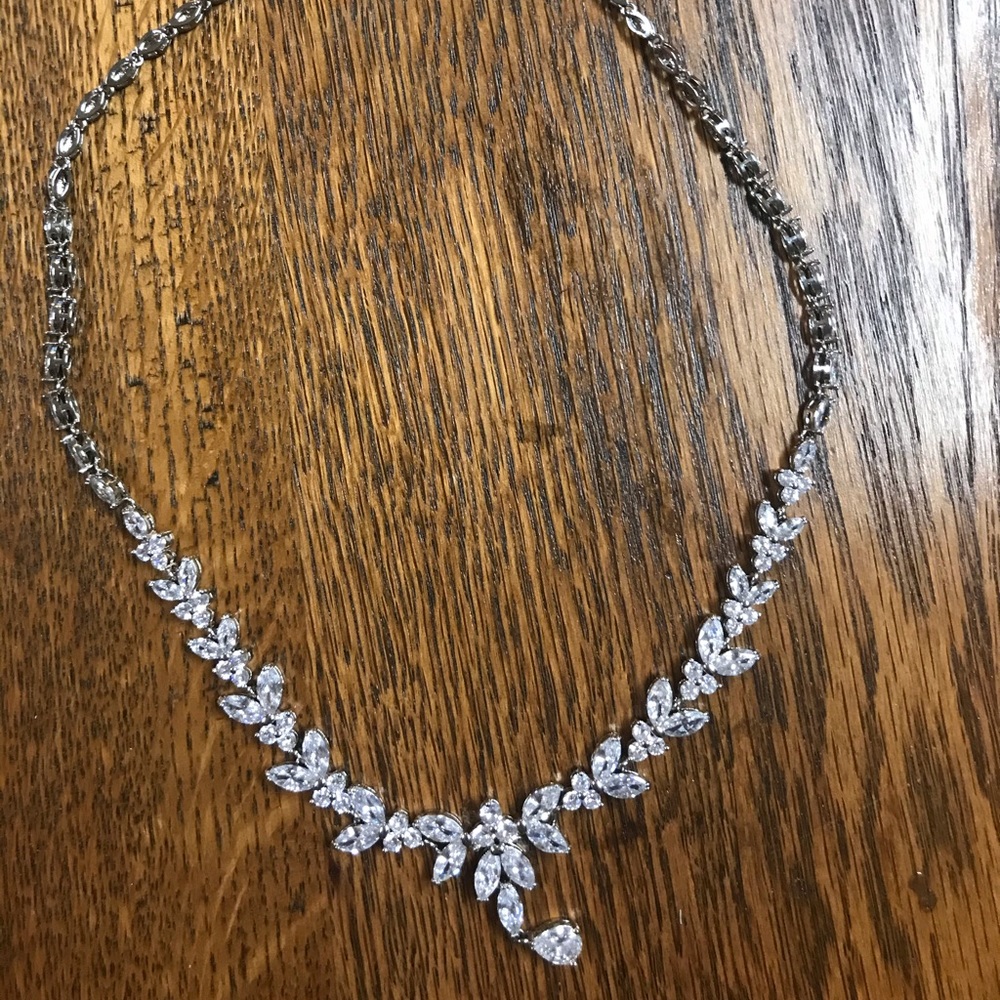 Bridal necklace - Picture 2 of 2
